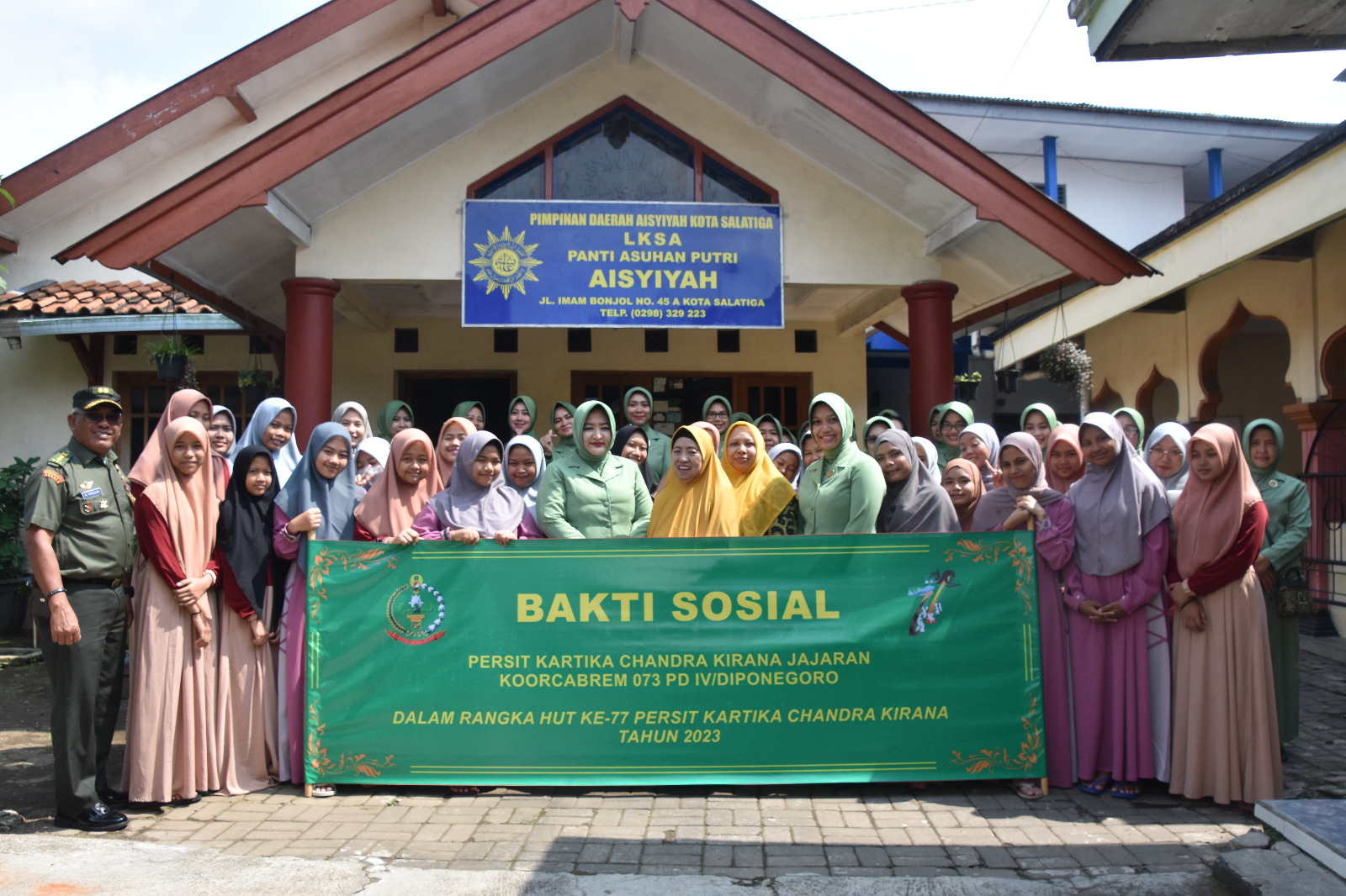 Sambut HUT Persit KCK Ke-77, Persit Korem 073/Makutarama Gelar Bakti Sosial